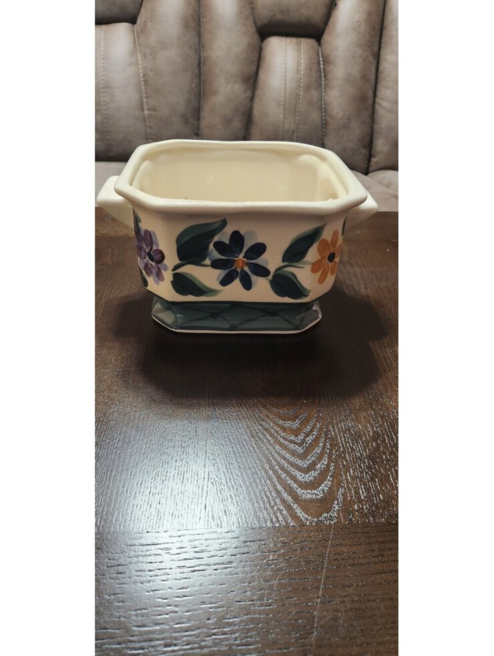 Vintage 1993 Gail Pittman Hand-Painted "Daisy Chain" Square Casserole / Baker